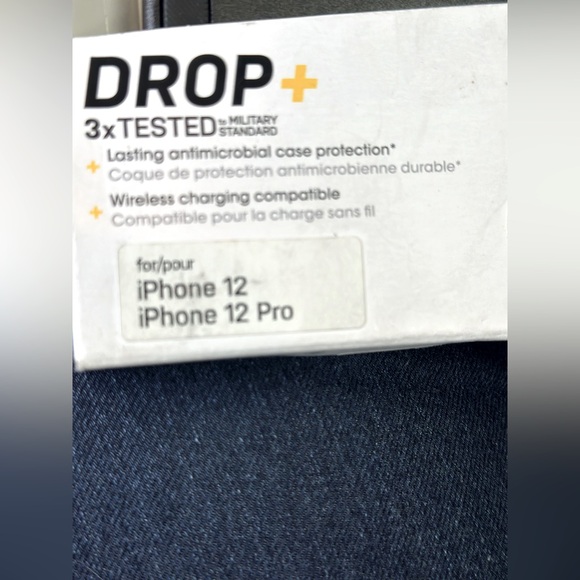 iPhone 12 / 12 pro black Otterbox phone case, new in box - Picture 3 of 3